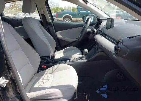 2019 Toyota Yaris L z USA, uszkodzony, nr VIN 3MYDLBYV3KY503066